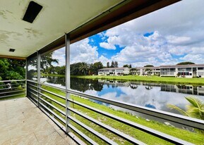 69 Sheffield C in West Palm Beach, FL - Building Photo