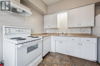 209 St Andrew St W in Centre Wellington, ON - Building Photo - Building Photo