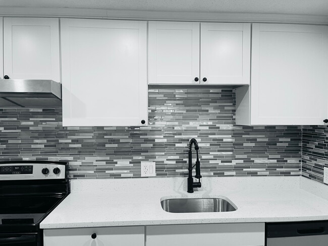 property at 4 Hallmark Gdns