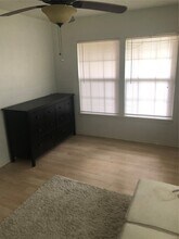 4310 Holt St in Bellaire, TX - Building Photo - Building Photo