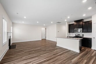 216 Pewter Cir in Simpsonville, SC - Building Photo - Building Photo