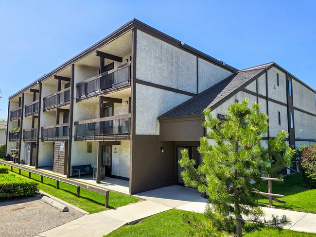 Mainstreet Cochrane Apartments