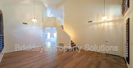 2242 W Myrtle Dr in Chandler, AZ - Building Photo - Building Photo