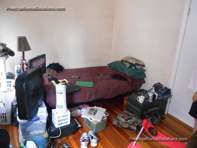 36 Trident Ave, Unit 2 in Winthrop, MA - Building Photo - Building Photo