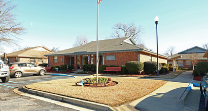 Asbury Arms in West Columbia, SC - Building Photo - Building Photo