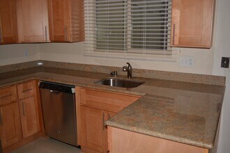 3570 Northwood Dr in Concord, CA - Foto de edificio - Building Photo