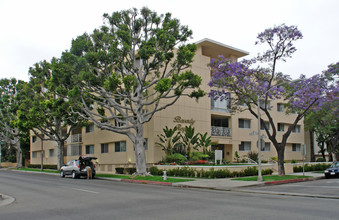 Beverly Regent in Beverly Hills, CA - Building Photo - Building Photo