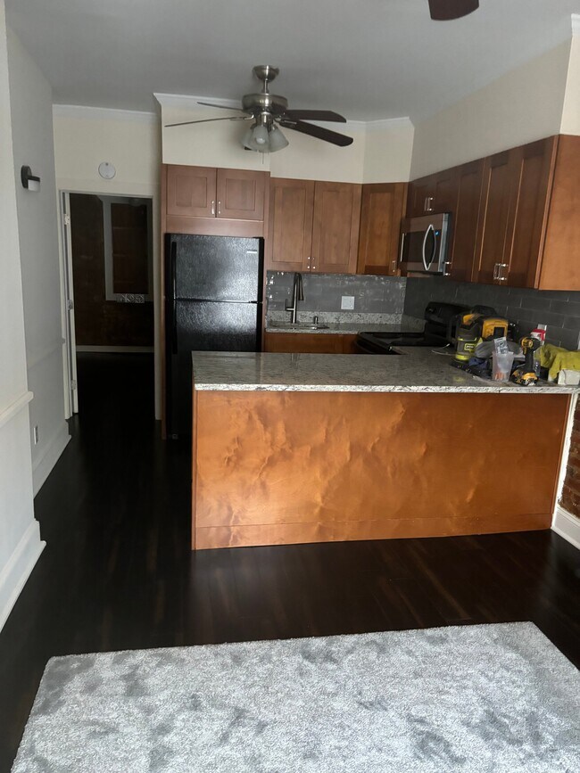 119 E Wishart St, Unit Unit 1 in Philadelphia, PA - Building Photo - Building Photo