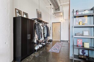 500 Robert St N, Unit 608 in St. Paul, MN - Building Photo