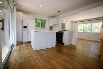 5800 Paramus in Clarkston, MI - Building Photo - Building Photo