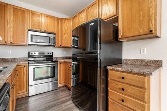 1215 Park Dr in Gahanna, OH - Building Photo - Building Photo