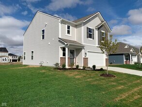 2502 Mounts Run Ln in Whitestown, IN - Building Photo - Building Photo