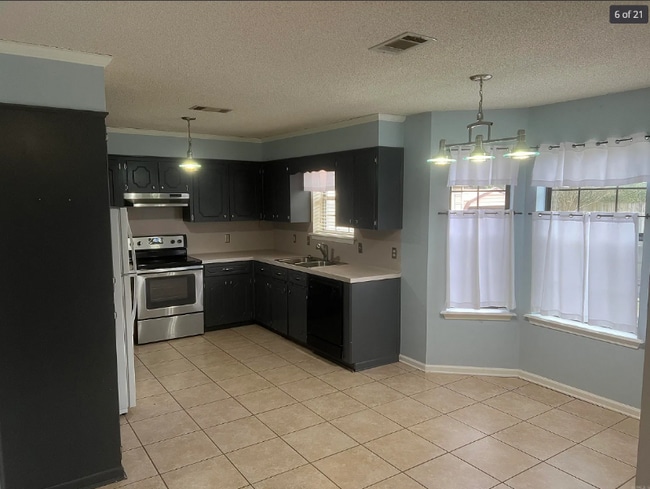 8 Bridgestone Dr in Conway, AR - Building Photo - Building Photo