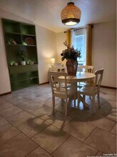 587 Overhill Dr-Unit -1 in San Antonio, TX - Building Photo - Building Photo