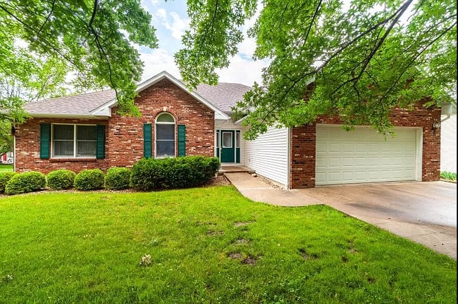 property at 4405 Fall River Dr
