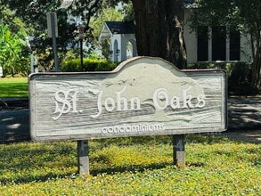 1301 St John St in Lafayette, LA - Building Photo - Building Photo