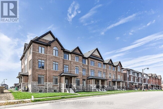 property at 3 Petch Ave