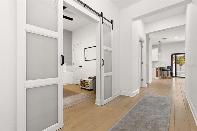 2702 W St Isabel St in Tampa, FL - Building Photo - Building Photo