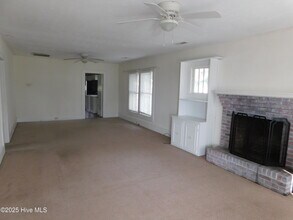 107 Gordon St in Beaufort, NC - Building Photo - Building Photo