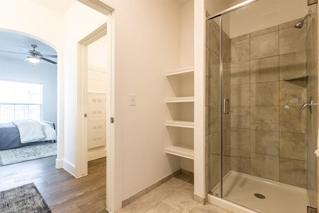 6002 Greenwood Dr in Corpus Christi, TX - Building Photo - Building Photo