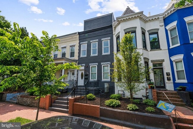 38 Randolph Pl NW