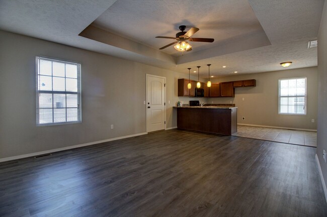 5613 W Longleaf Dr in Springfield, MO - Building Photo - Building Photo