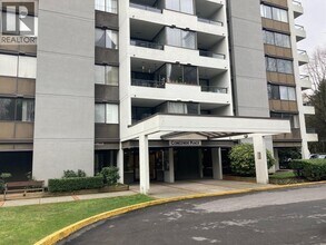 9521 Cardston Ct in Vancouver, BC - Building Photo - Building Photo