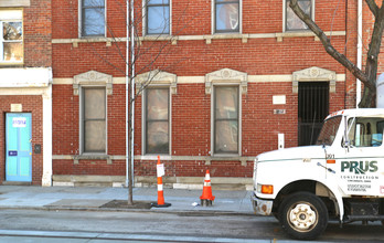 1702 Elm St in Cincinnati, OH - Building Photo - Building Photo