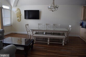 205 W Brigantine Ave, Unit Full 2 Bedroom in Brigantine, NJ - Building Photo - Building Photo