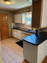 1842 Gentian Dr SE in Kentwood, MI - Building Photo - Building Photo