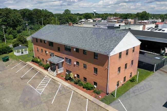 Seymour Apartments