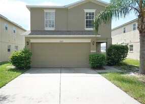 7827 Carriage Pointe Dr in Gibsonton, FL - Building Photo