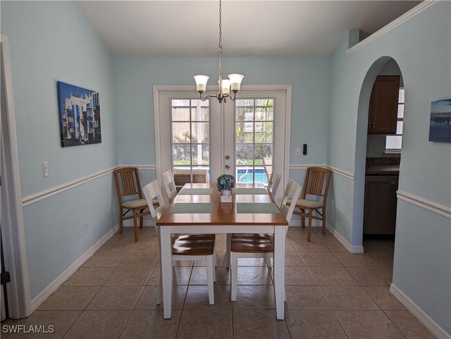 2535 SW 28th Pl