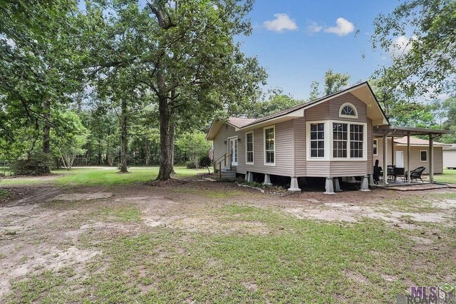 28081 Charlie Watts in Livingston, LA - Foto de edificio - Building Photo