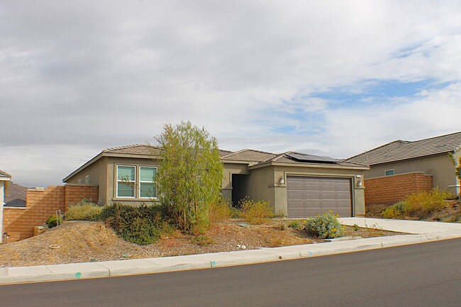 7906 Montecito Ln in Riverside, CA - Foto de edificio - Building Photo