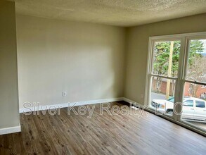 206 Riggs St in Athens, TN - Building Photo - Building Photo