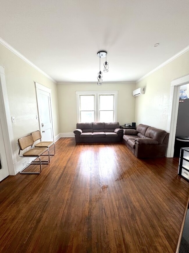 1233 E Center St in Kingsport, TN - Building Photo - Building Photo