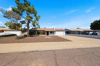 3540 E Voltaire Dr in Phoenix, AZ - Building Photo - Building Photo
