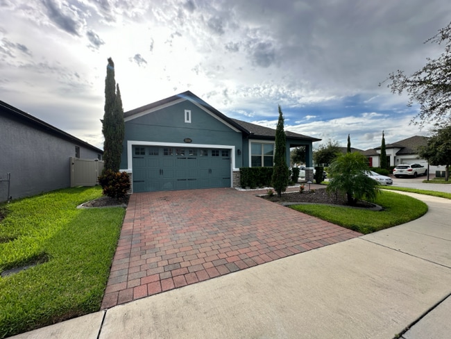 5350 Costa Del Sol Dr in St. Cloud, FL - Foto de edificio - Building Photo