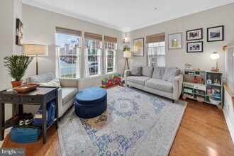 725 Main St in Gaithersburg, MD - Building Photo - Building Photo