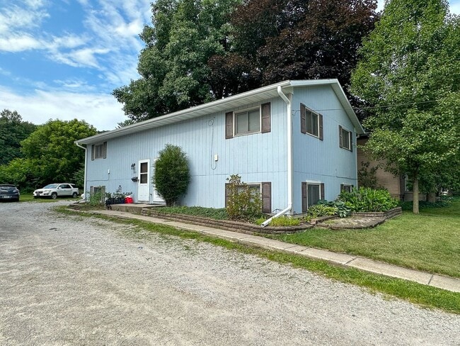 2912-2914 Oakland St in Ames, IA - Building Photo - Building Photo