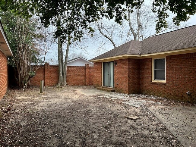 697 White Pine Way in Sumter, SC - Building Photo - Building Photo