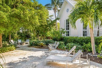 2310 23rd St W in Boca Grande, FL - Building Photo - Building Photo