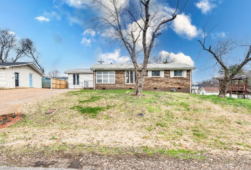 504 Continental Dr in Nashville, TN - Building Photo