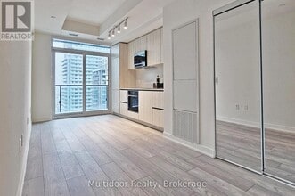 120 Broadway Ave in Toronto, ON - Building Photo - Building Photo