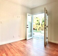 1131 Harrison Ave in Venice, CA - Building Photo - Building Photo