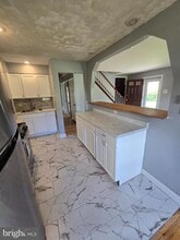 1558 Edgewood Ave in Roslyn, PA - Building Photo - Building Photo