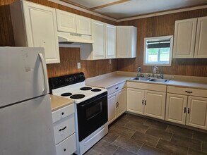 19 crabtree rd, Unit 104 in Summersville, WV - Foto de edificio - Building Photo