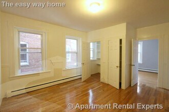 117 Harvard St, Unit #3 in Cambridge, MA - Building Photo - Building Photo