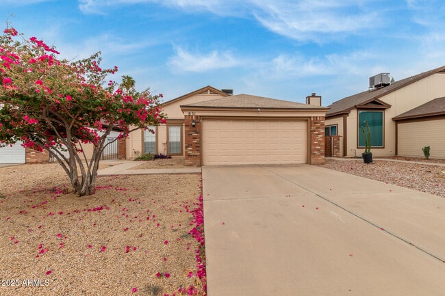 property at 851 E Calle Del Norte